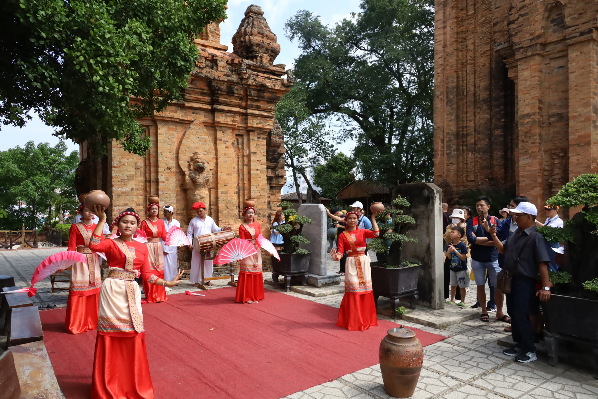 Khanh Hoa promoting heritage values of Ponagar Temple associated with sustainable tourism development
