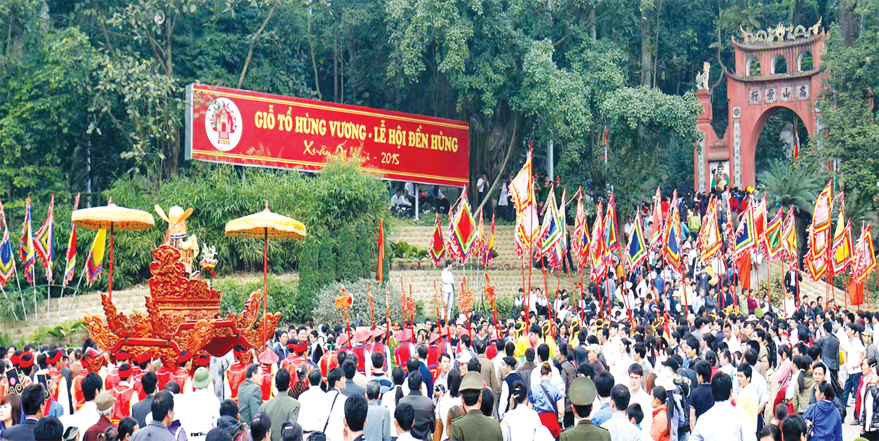 Di sản tín ngưỡng thờ cúng Hùng Vương và Lễ hội Đền Hùng - saigonseatravel.com