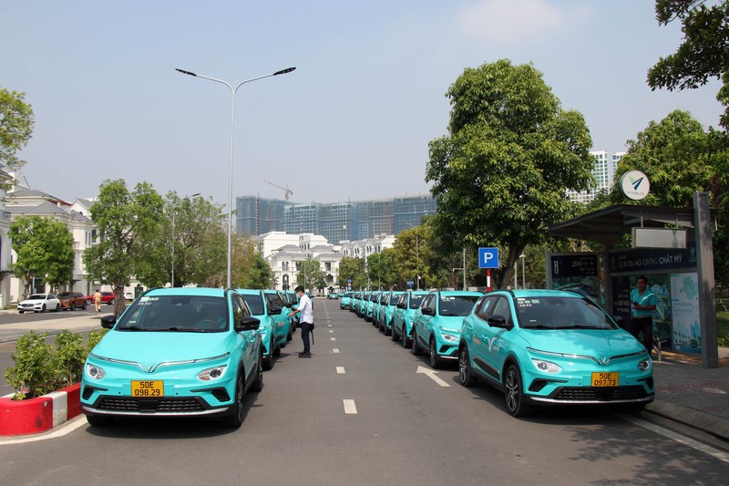 Ra mắt taxi điện thân thiện với môi trường tại TP Hồ Chí Minh