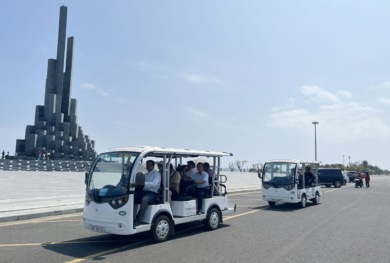 Phú Yên tiếp tục kêu gọi doanh nghiệp tham gia đề án Xe điện chở khách du lịch