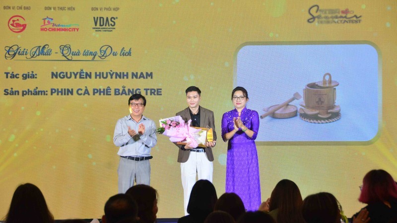TP Hồ Chí Minh trao giải Cuộc thi thiết kế quà tặng lưu niệm du lịch
