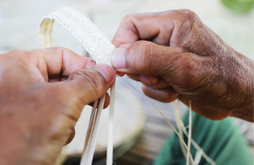 Preserving traditional crafts ​associated with tourism development in Doi village (Thua Thien Hue)