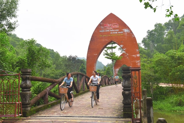 Explore My Son Sanctuary by bike