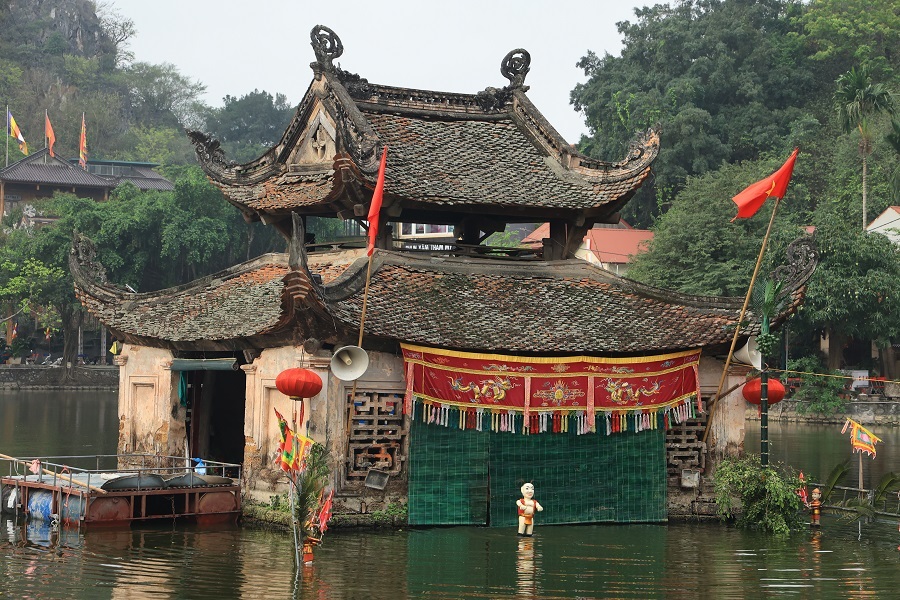 Finding ways to unlock Ha Noi's suburban tourism potential