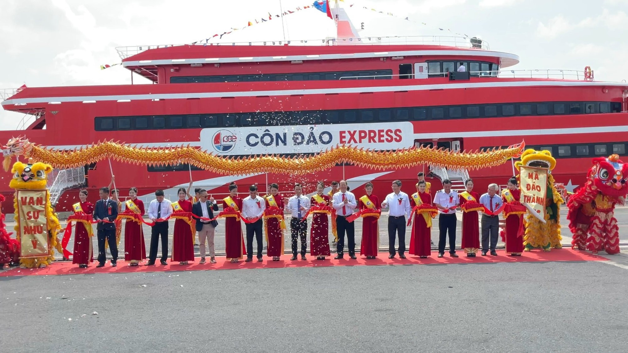 HCMC - Con Dao high-speed ferry service put into operation