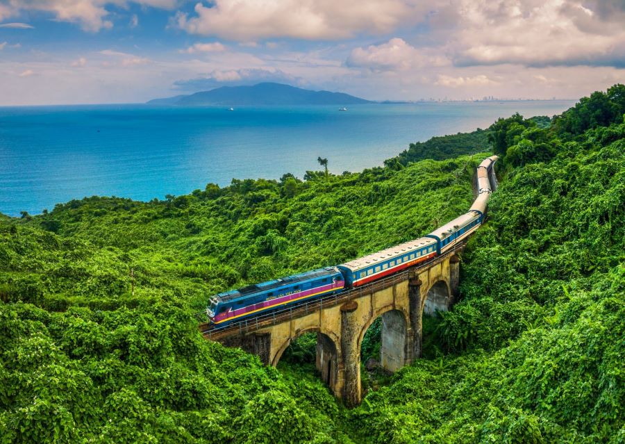 Vietnam: "Slow travel" by train becomes a trend
