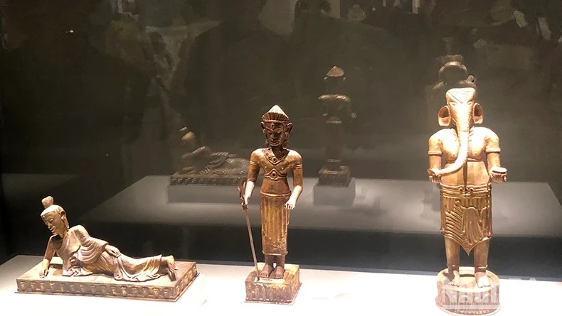 Many treasures of Champa Culture displayed for the first time in Ha Noi