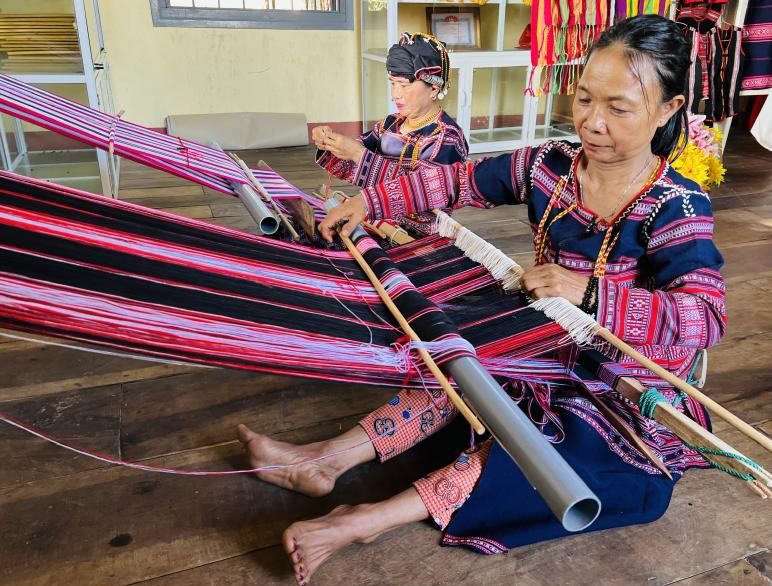 Centuries-old craft villages in Phu Yen