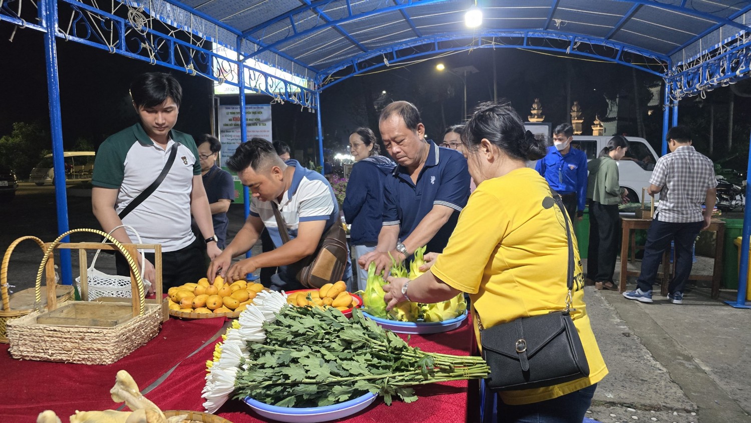 More than 98% of offering baskets meet the criteria for green offering baskets in Con Dao