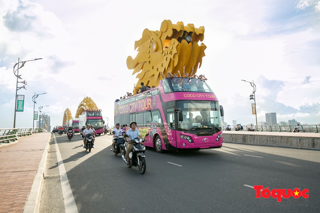 Central city begins open-top bus tours