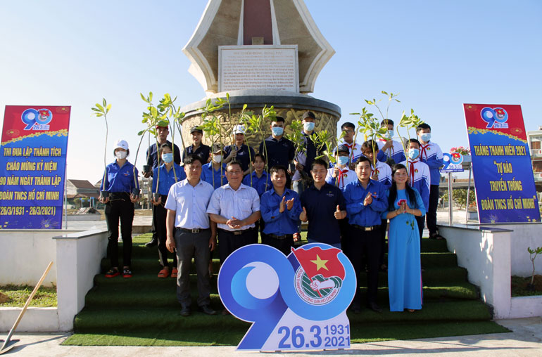 Phú Yên: Chung tay góp thêm màu xanh cho du lịch