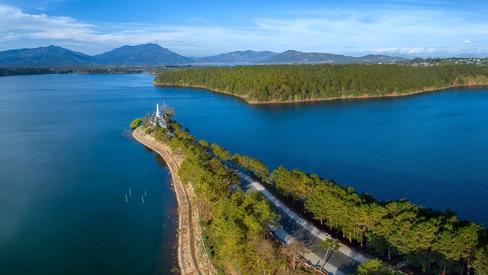 Gia Lai: Khám phá "hồ trên núi"