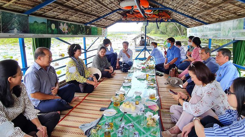 HCMC, Dong Thap promote tourism cooperation