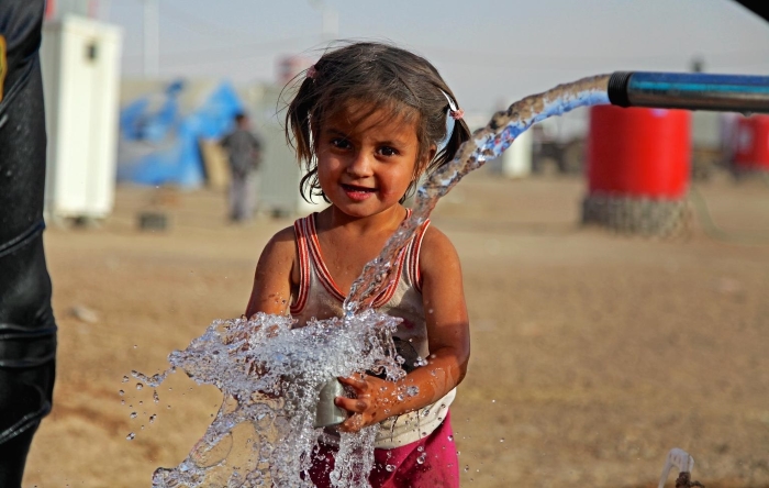 Nước và cuộc khủng hoảng khí hậu toàn cầu đối với trẻ em: 10 điều bạn nên biết