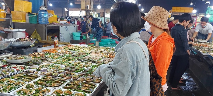 Chợ hải sản độc đáo của TP. Hồ Chí Minh
