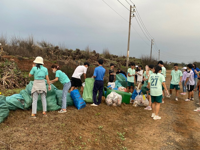 Những "Bước chân vì cộng đồng" và ngày làm việc tốt “Dọn sạch - Sống xanh” ở Bình Thuận