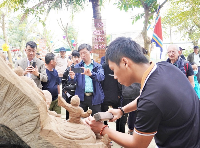 Hướng phát triển du lịch tại làng mộc Kim Bồng - Quảng Nam