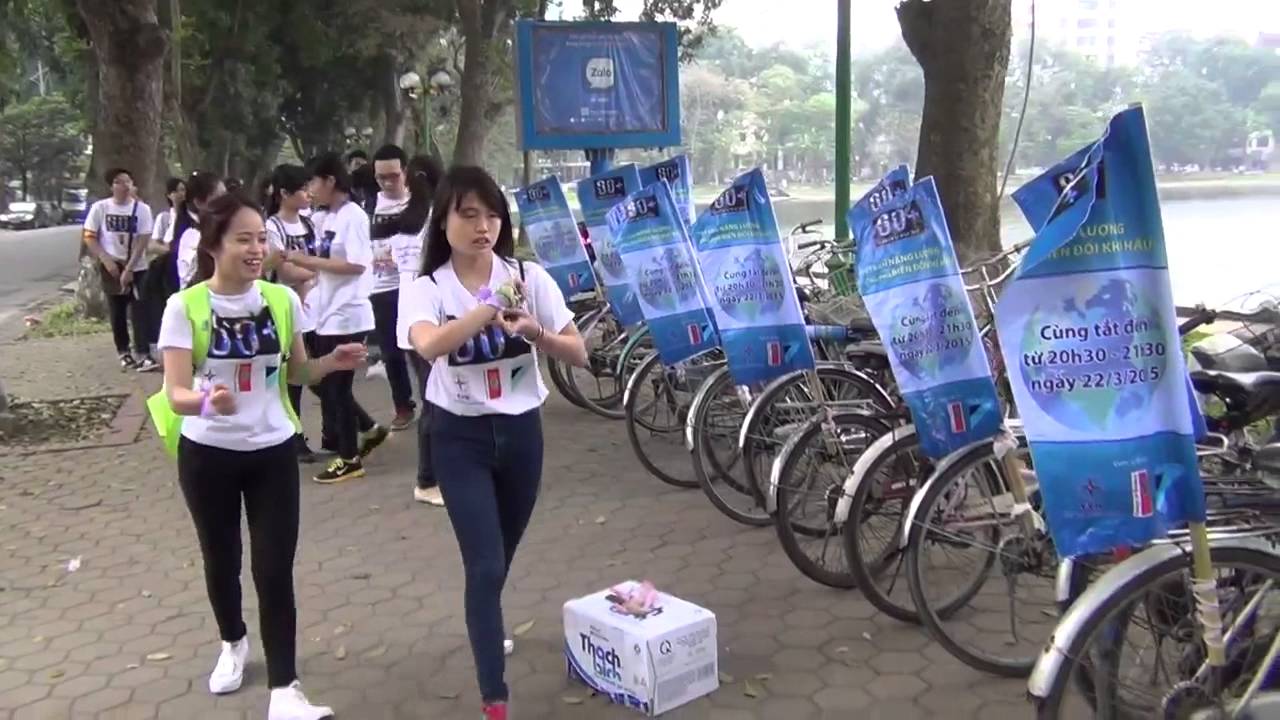 Sinh viên Hà Nội và ngày trái đất tiết kiệm điện
